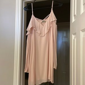 Linen light pink long sleeve dress.